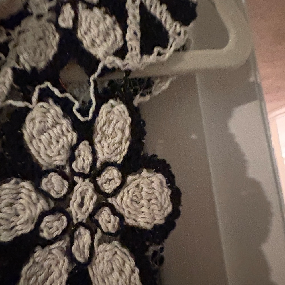 NWOT never worn 2 OSFM crotchet POL tops - Picture 6 of 14